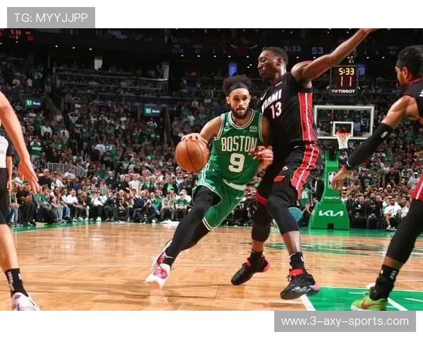 迈阿密热火强强对决燃爆赛场球队鏖战展现冠军级激情对抗