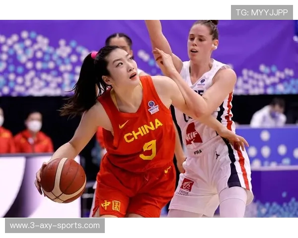 2025年世界杯篮球赛决赛激战连连 美国队以微弱优势险胜中国队获得冠军