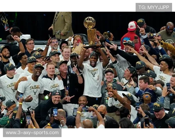 2025年世界杯篮球赛决赛激战连连 美国队以微弱优势险胜中国队获得冠军