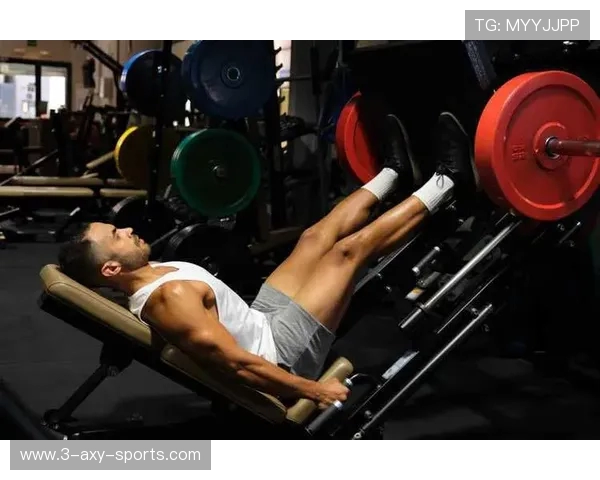 如何通过科学健身提升体能和塑造完美身材的有效方法与技巧