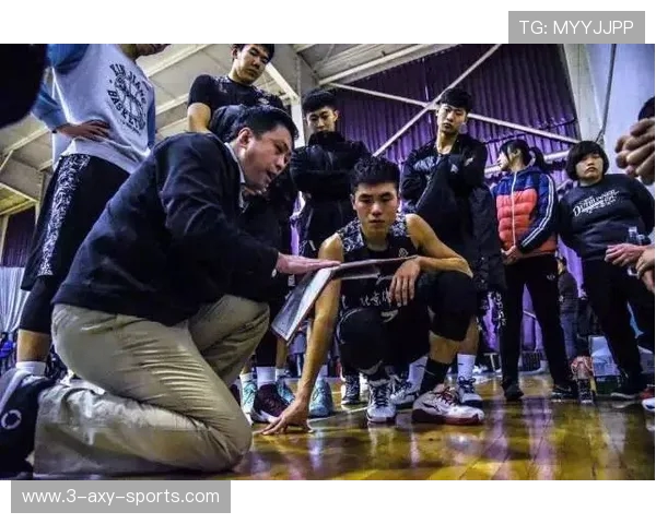 北体与华电CUBA对决精彩纷呈球员们展现青春风采与竞技精神 北体与华电CUBA对决精彩纷呈球员们展现青春风采与竞技精神